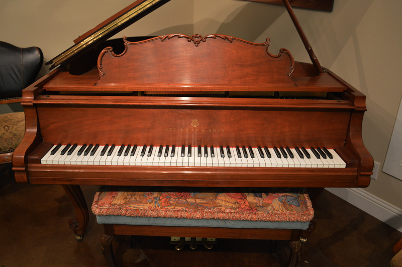1983 Steinway Louis XV